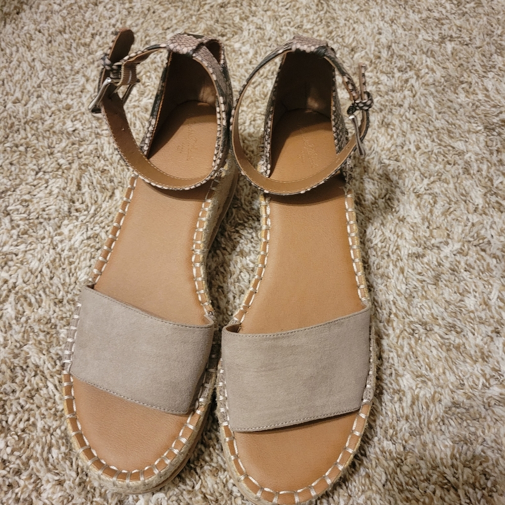 Wedge Sandles